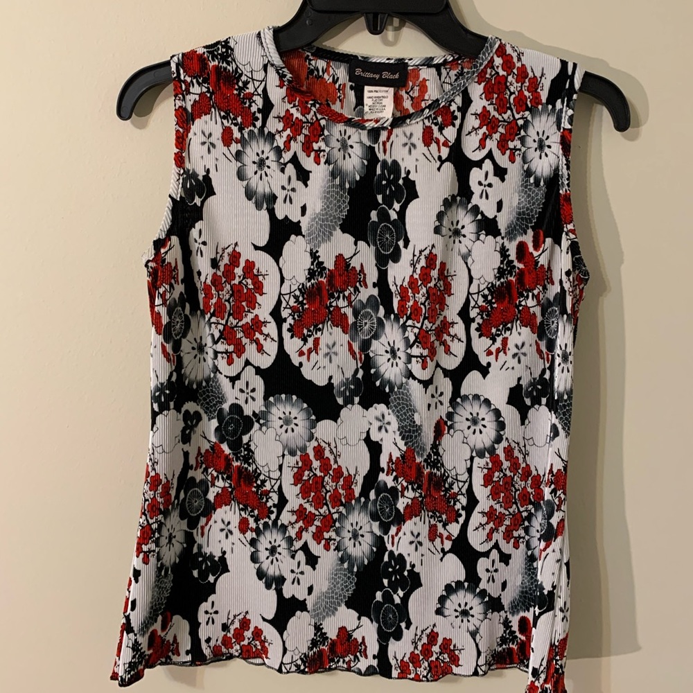 Brittany Black Sleeveless Top - Picture 9 of 11